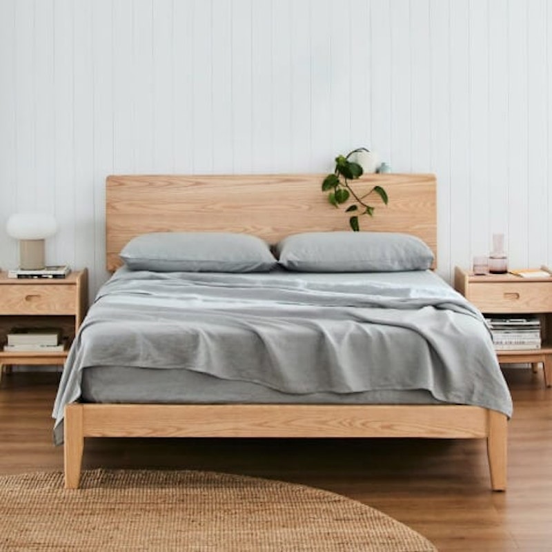 bed base vs bed frame  which is best